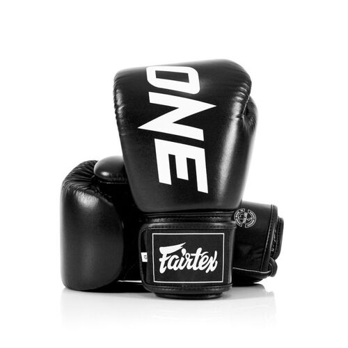 FAIRTEX - ONE Boxing Gloves (BGV1ONE) - Black/10oz